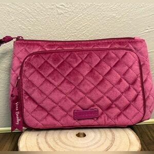 Vera Bradley Majestic Magenta Quilted Velvet Small Compact Zipper Organizer